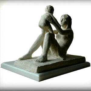Mother playing with child - Image 2